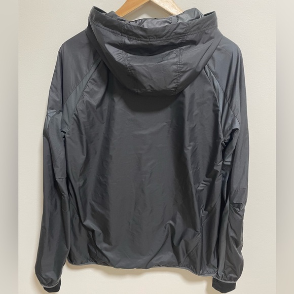 Men’s black Nike Kobe Storm-fit zip up jacket - Picture 3 of 9